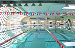 屋内実験プール